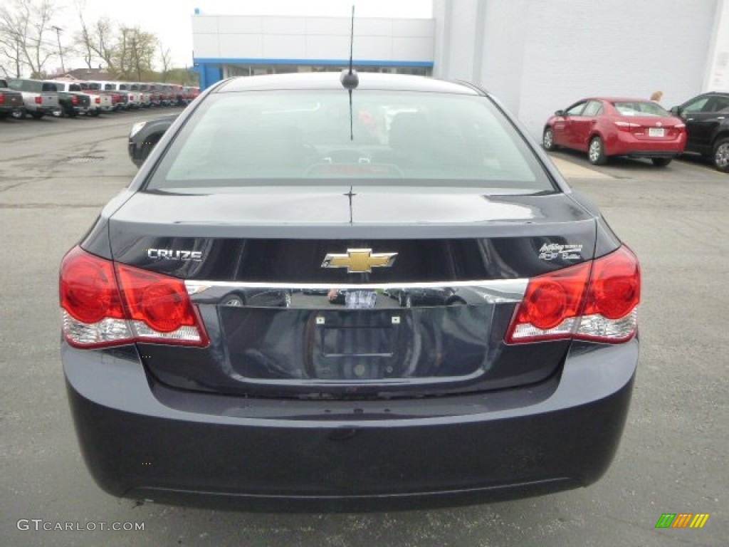 2015 Cruze LS - Blue Ray Metallic / Jet Black/Medium Titanium photo #4