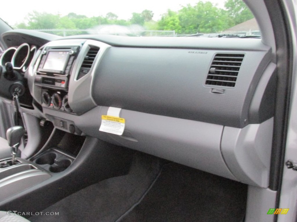 2015 Tacoma V6 PreRunner Double Cab - Silver Sky Metallic / Graphite photo #17