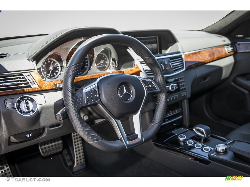 2013 Mercedes-Benz E 63 AMG Dashboard Photos