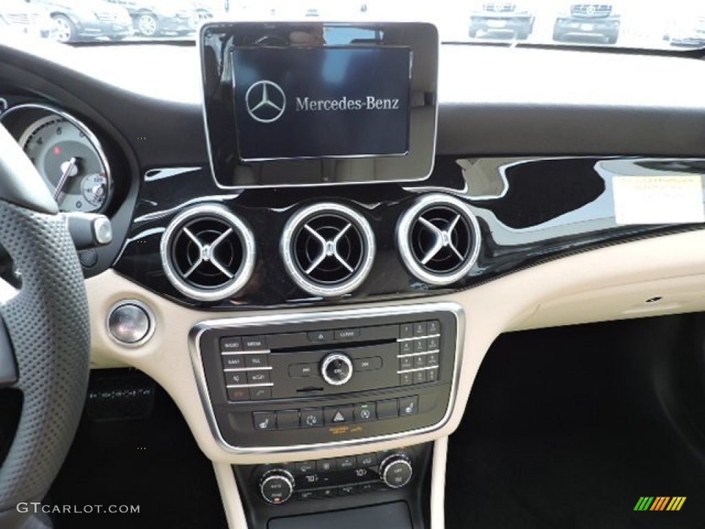 2015 Mercedes-Benz CLA 250 4Matic Controls Photo #103055411