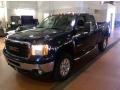 Front 3/4 View of 2011 Sierra 2500HD SLE Extended Cab 4x4