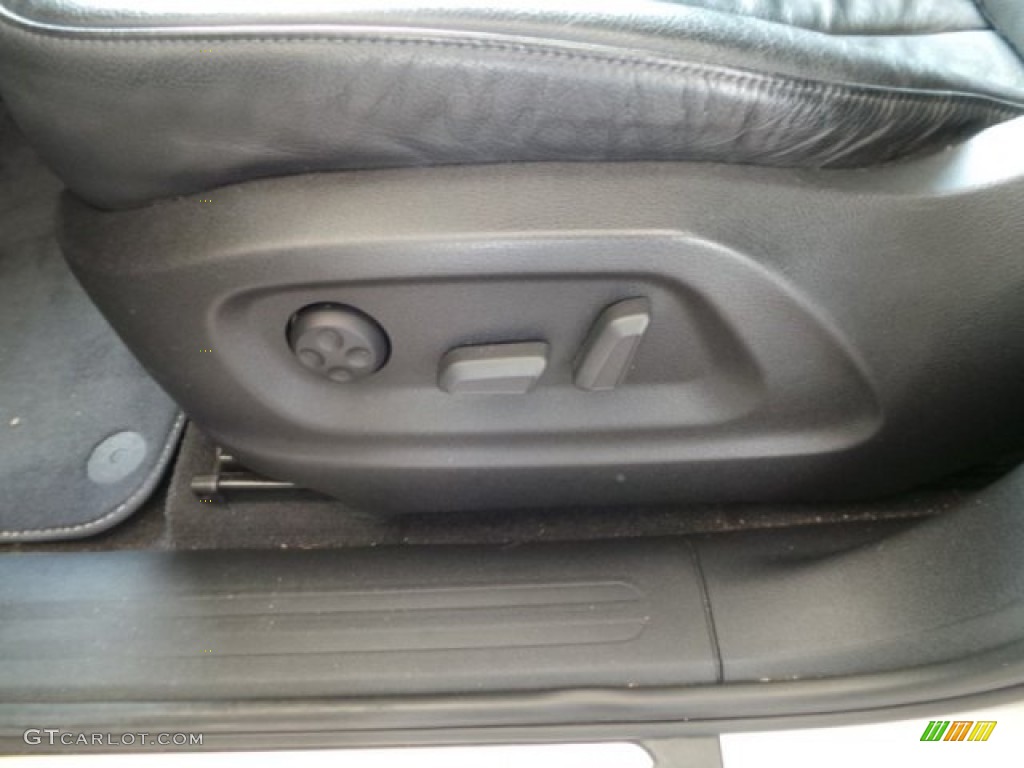 2009 Q5 3.2 Premium Plus quattro - Ice Silver Metallic / Black photo #16