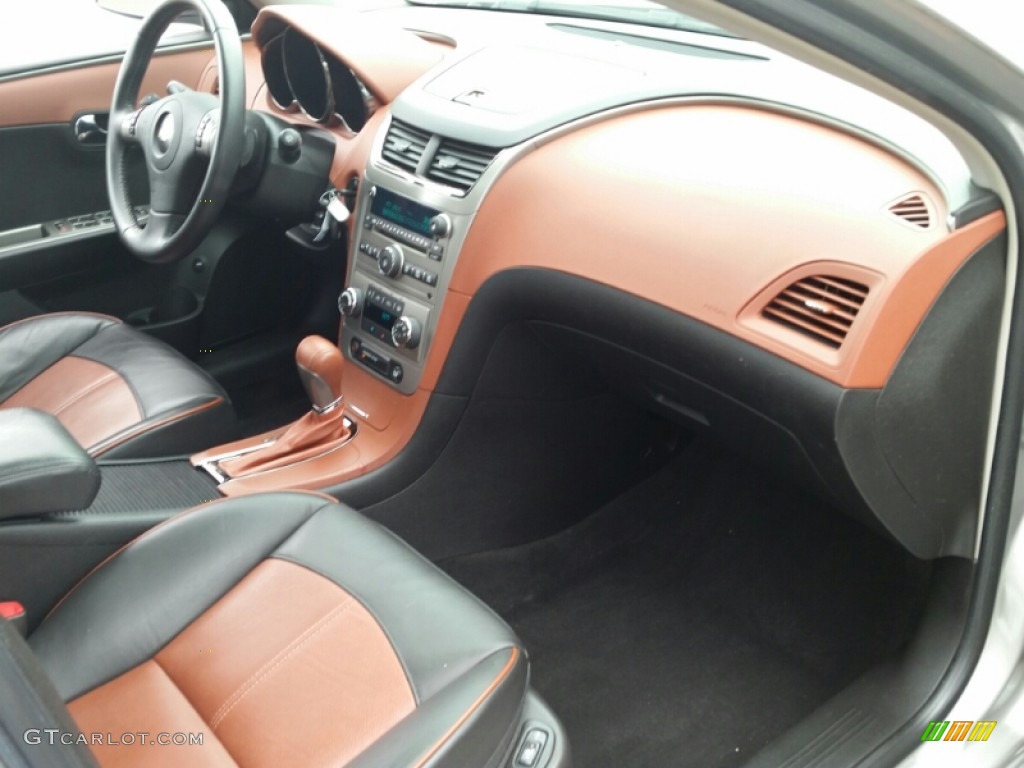 2008 Chevrolet Malibu LTZ Sedan Interior Color Photos