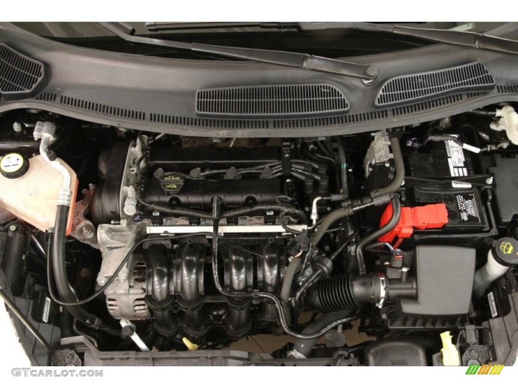 2011 Ford Fiesta SE Sedan Engine Photos
