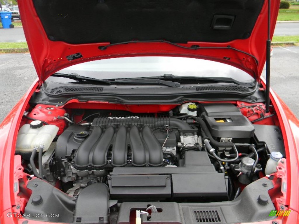 2008 Volvo S40 2.4i Engine Photos