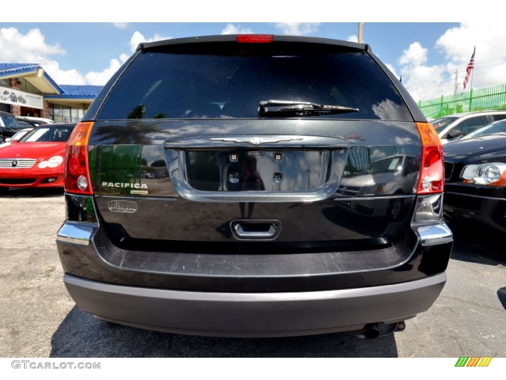 2005 Pacifica Touring - Brilliant Black / Dark Slate Gray photo #44