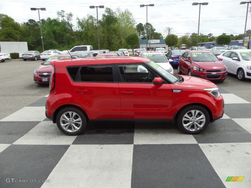 2015 Soul + - Inferno Red / Black photo #3