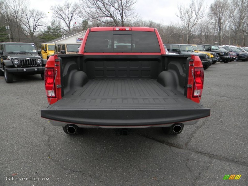 2014 1500 Big Horn Crew Cab 4x4 - Flame Red / Black/Diesel Gray photo #8