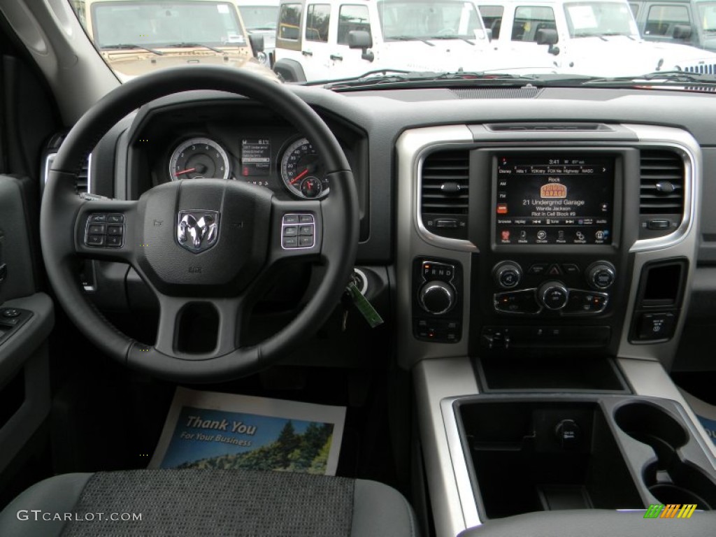 2014 1500 Big Horn Crew Cab 4x4 - Flame Red / Black/Diesel Gray photo #12