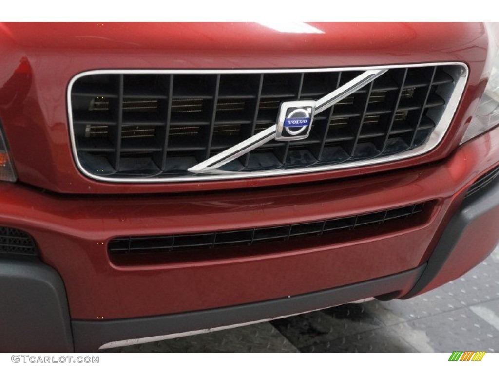 2005 XC90 2.5T AWD - Ruby Red Metallic / Graphite photo #36