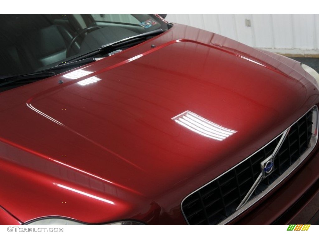 2005 XC90 2.5T AWD - Ruby Red Metallic / Graphite photo #37