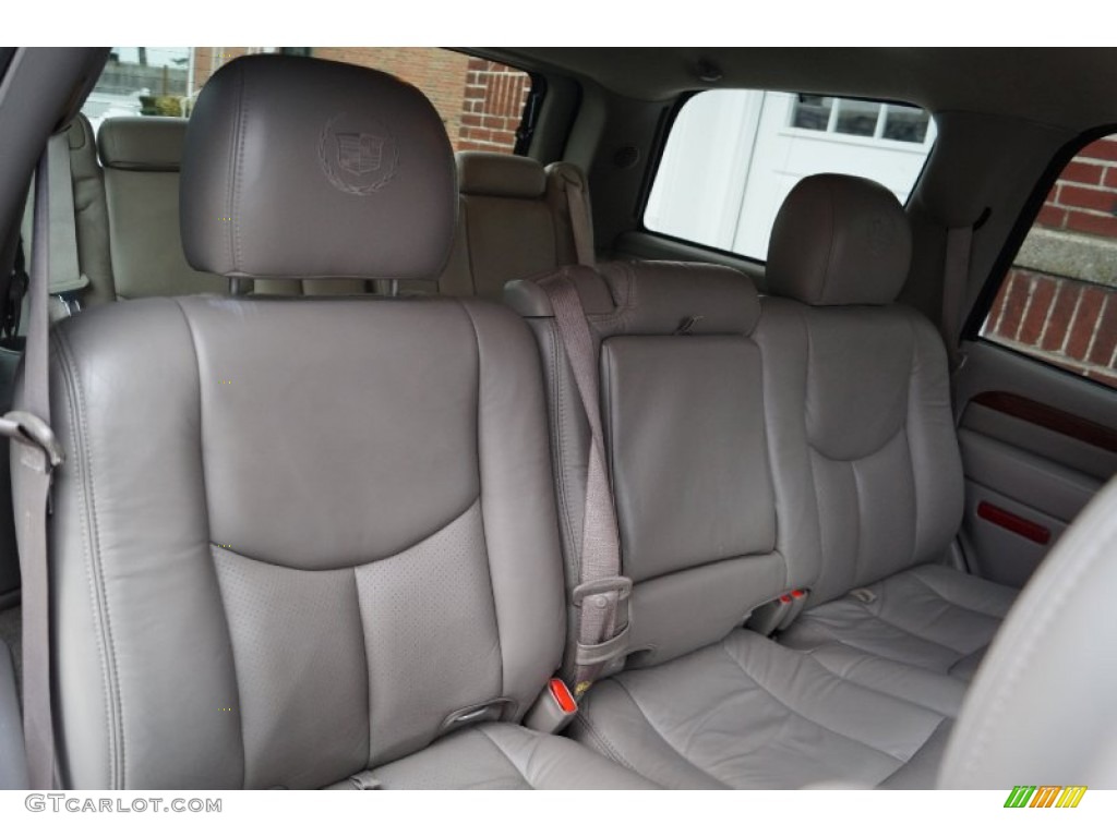 2004 Escalade AWD - Blue Chip / Pewter Gray photo #52