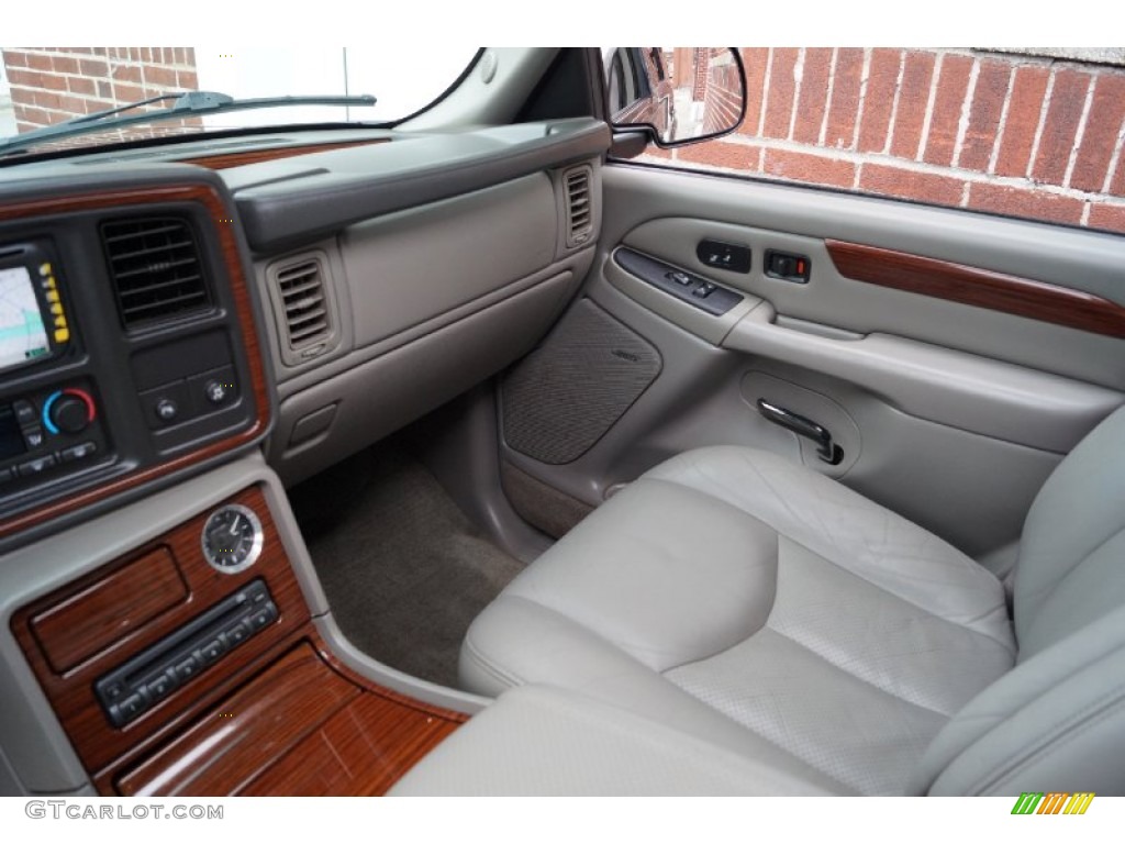 2004 Escalade AWD - Blue Chip / Pewter Gray photo #79