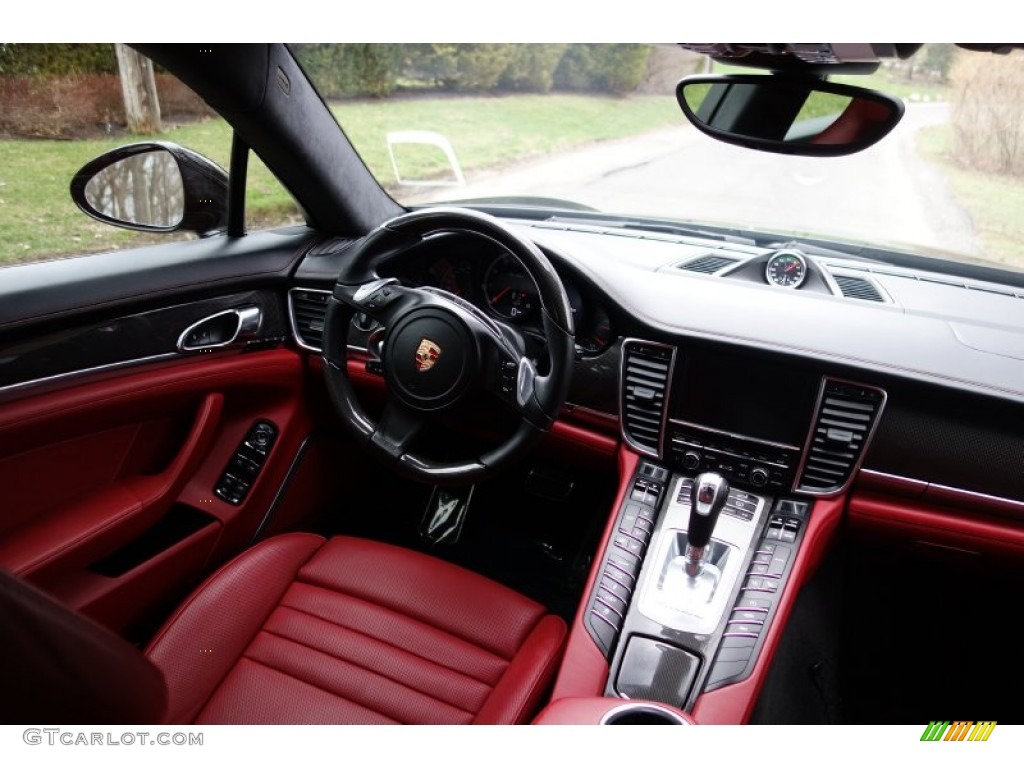 Black/Carrera Red Interior 2014 Porsche Panamera Turbo Photo #103090272
