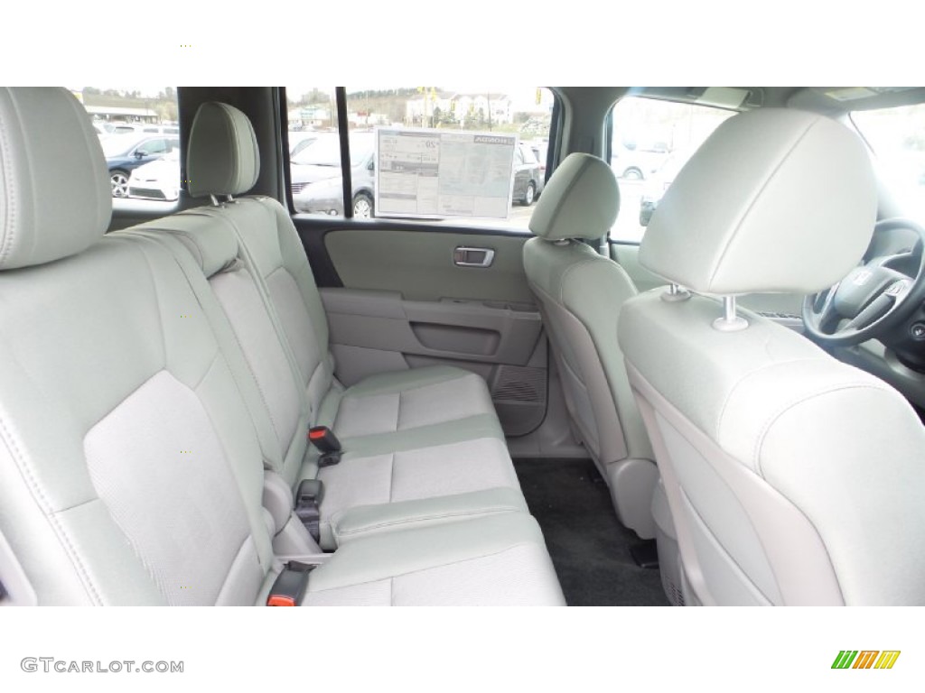 2015 Pilot EX 4WD - Taffeta White / Gray photo #16