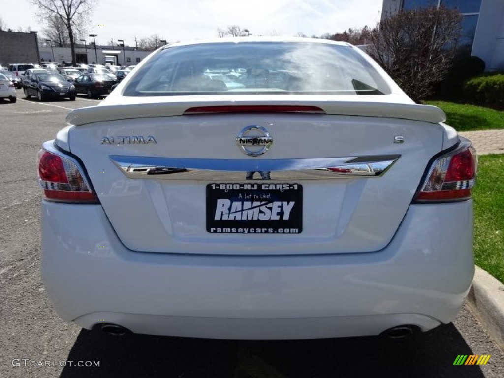 2015 Altima 2.5 S - Pearl White / Beige photo #6