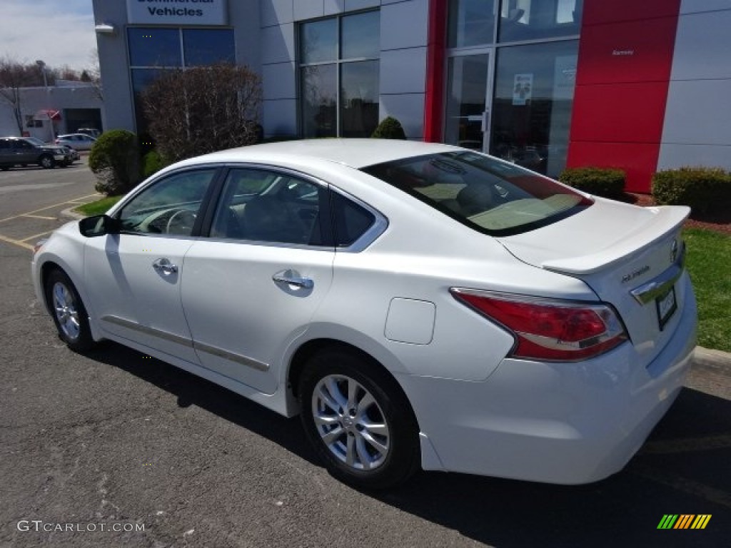 2015 Altima 2.5 S - Pearl White / Beige photo #7