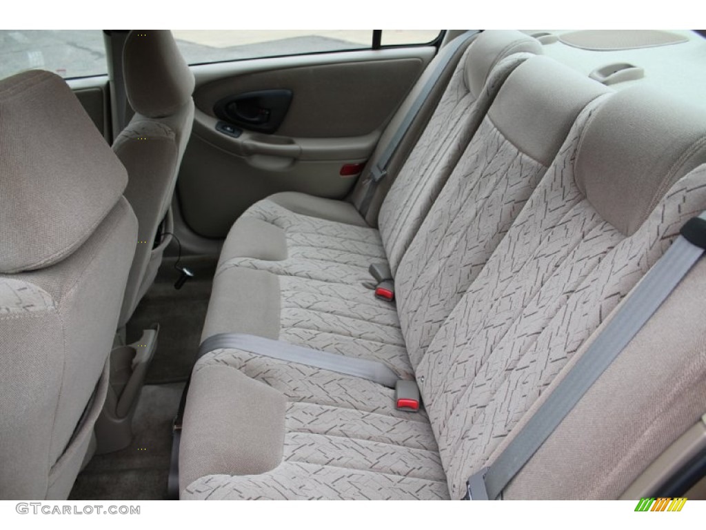 2002 Malibu LS Sedan - Medium Bronzemist Metallic / Neutral photo #16