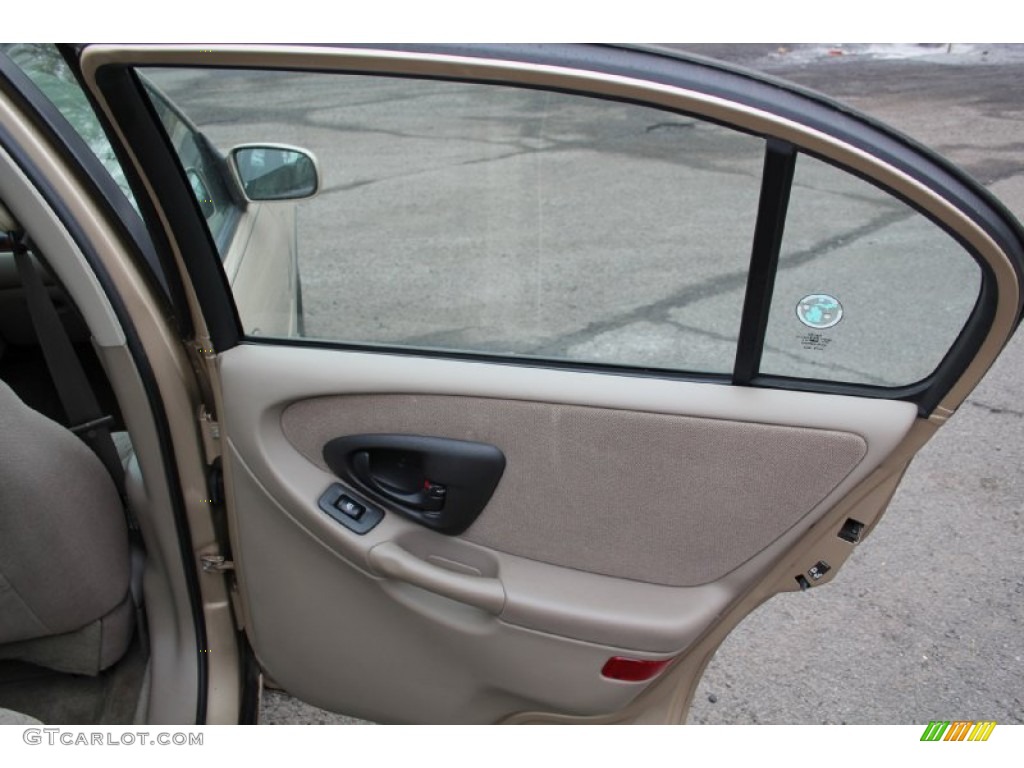 2002 Malibu LS Sedan - Medium Bronzemist Metallic / Neutral photo #17