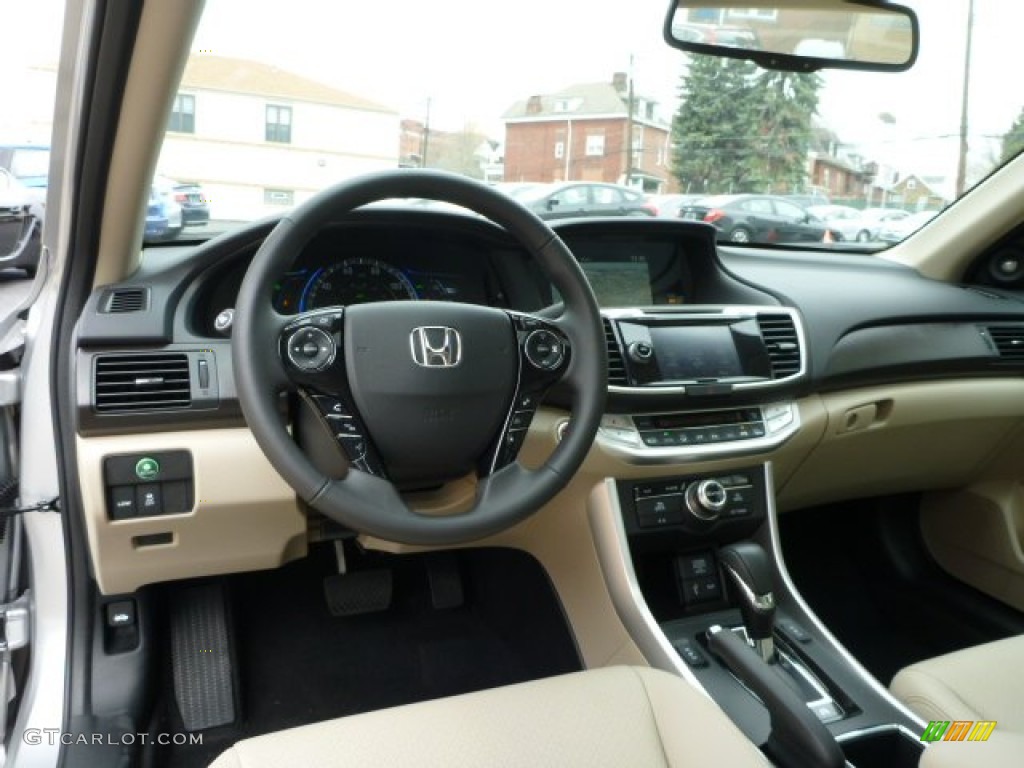 2015 Honda Accord Hybrid Touring Sedan Dashboard Photos