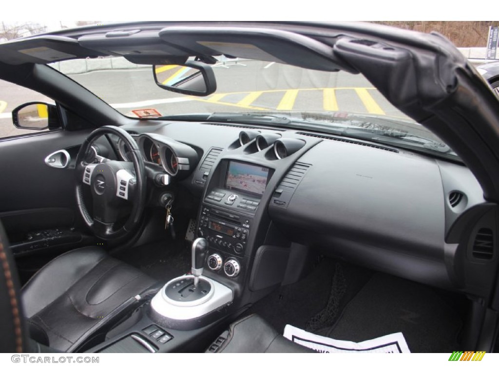 2007 350Z Touring Roadster - Magnetic Black Pearl / Charcoal photo #39