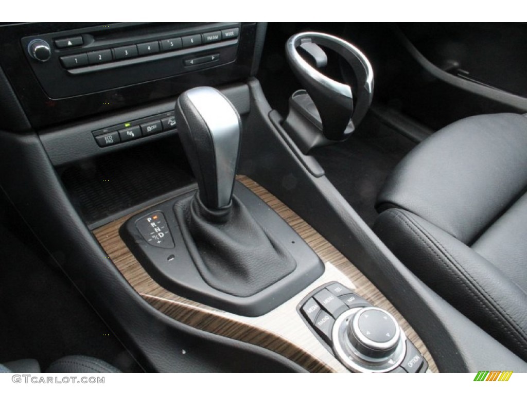 2013 BMW X1 xDrive 35i Transmission Photos