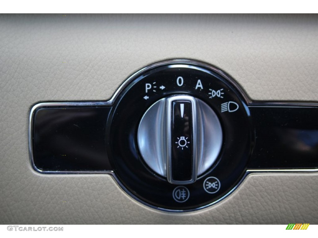 2013 Mercedes-Benz S 550 4Matic Sedan Controls Photo #103110644