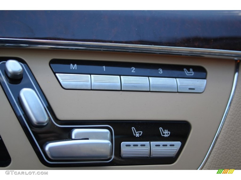2013 Mercedes-Benz S 550 4Matic Sedan Controls Photo #103110689