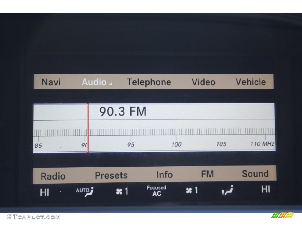 2013 Mercedes-Benz S 550 4Matic Sedan Audio System Photo #103110848