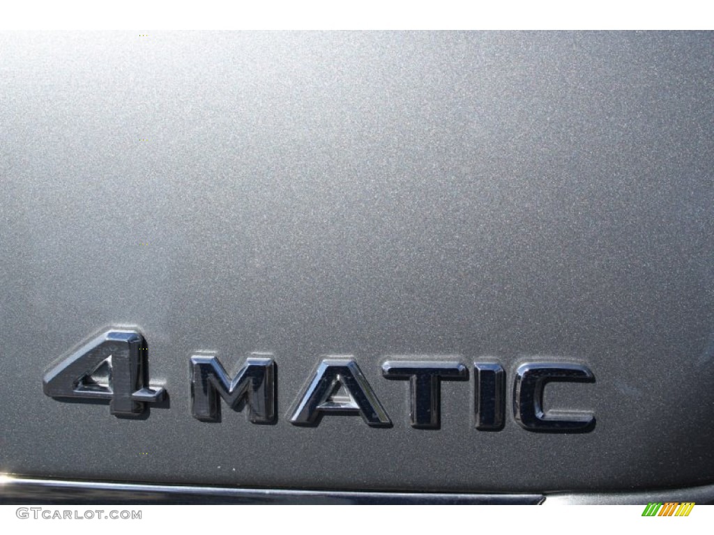 2013 Mercedes-Benz S 550 4Matic Sedan Marks and Logos Photos