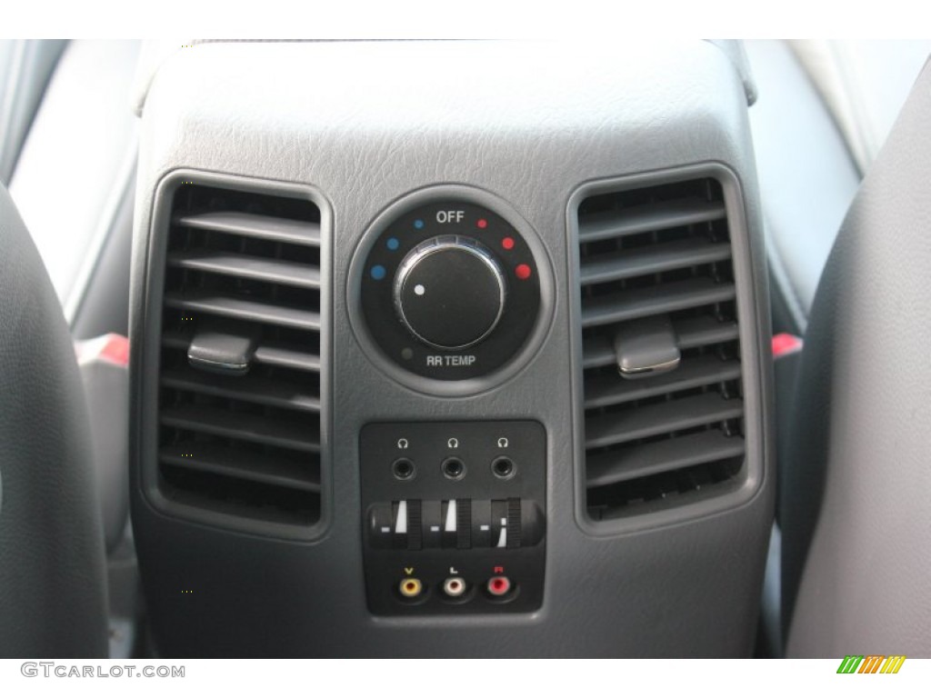 2008 Honda Pilot EX-L 4WD Controls Photo #103118399