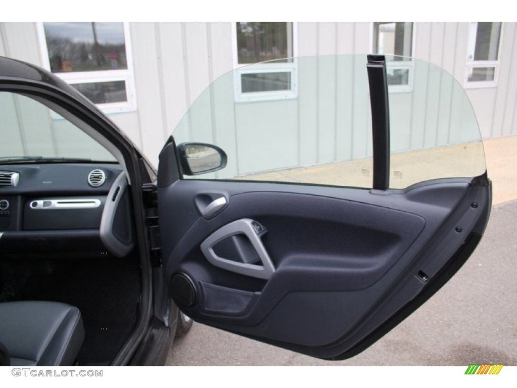 2012 fortwo passion coupe - Deep Black / Black Leather photo #14