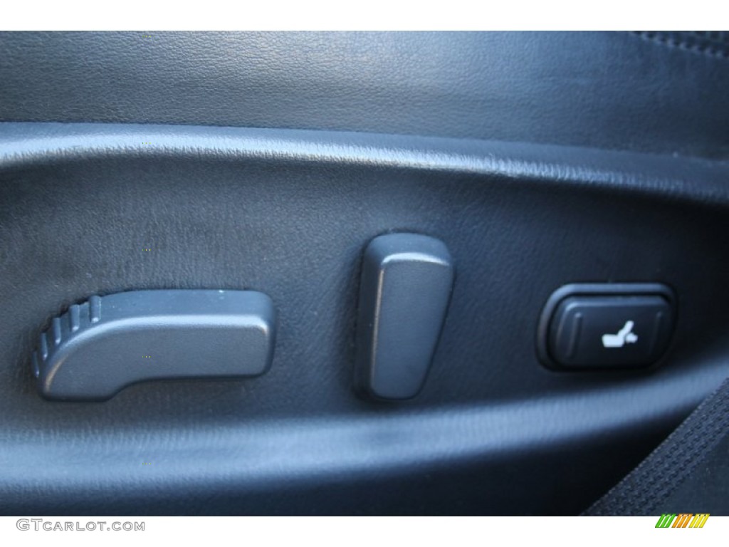 2014 Q70 3.7 AWD - Liquid Platinum / Graphite photo #21