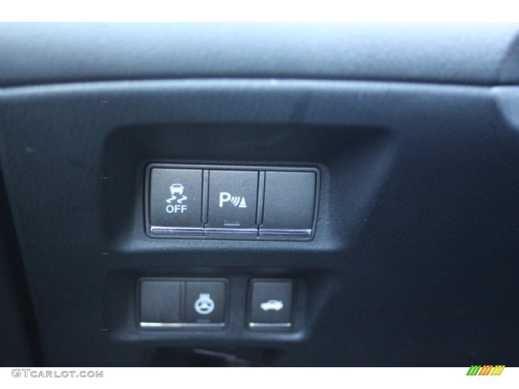 2014 Q70 3.7 AWD - Liquid Platinum / Graphite photo #32