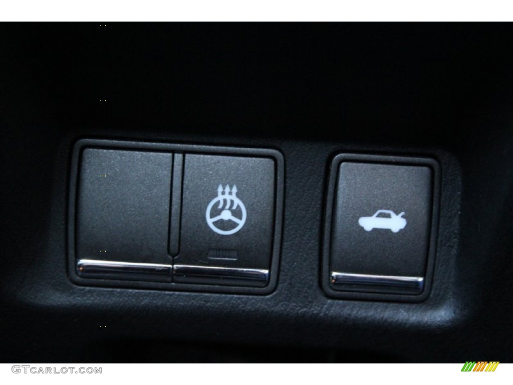 2014 Q70 3.7 AWD - Liquid Platinum / Graphite photo #34