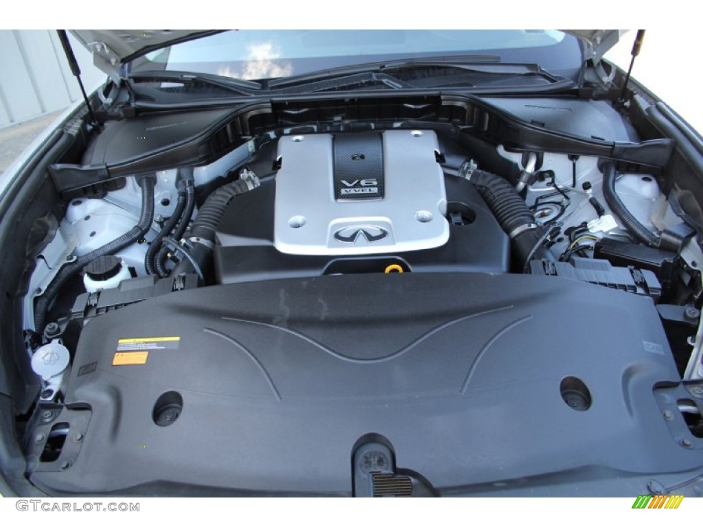 2014 Q70 3.7 AWD - Liquid Platinum / Graphite photo #36