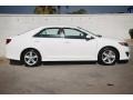 Super White - Camry SE Photo No. 8