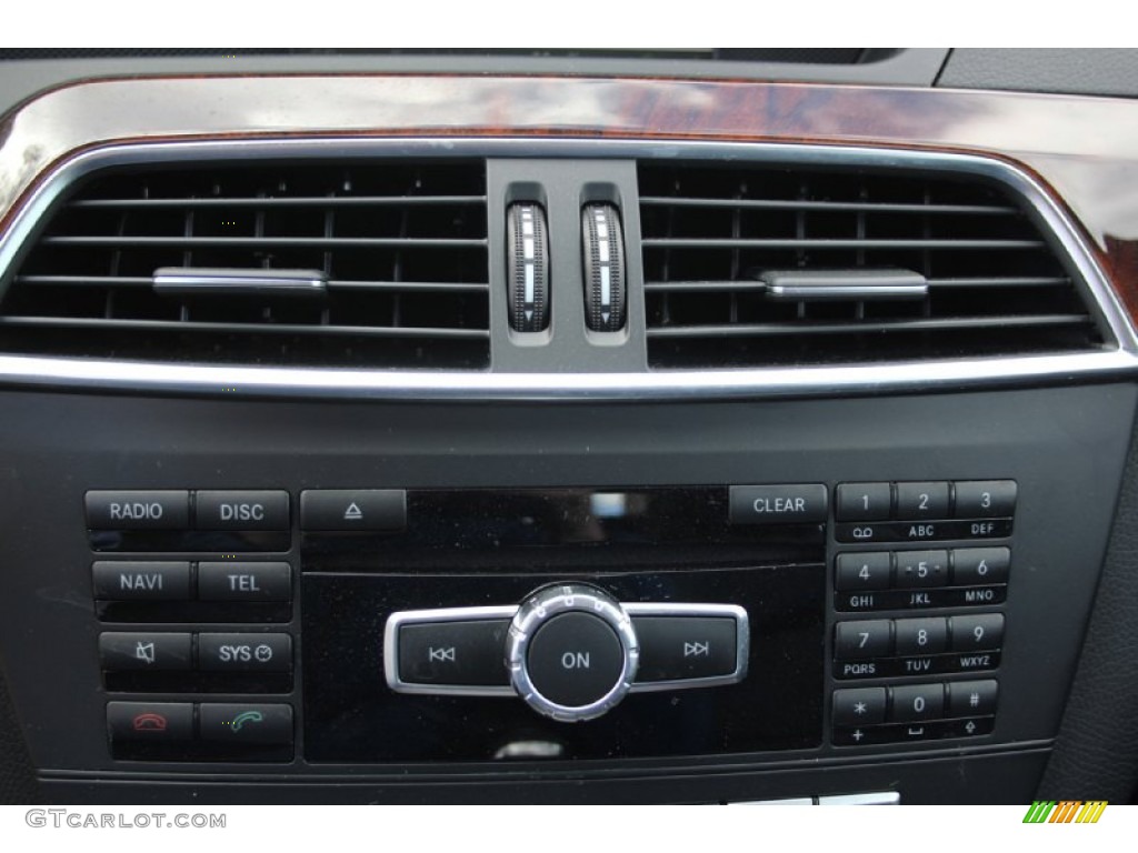 2014 Mercedes-Benz C 350 4Matic Coupe Controls Photo #103133042