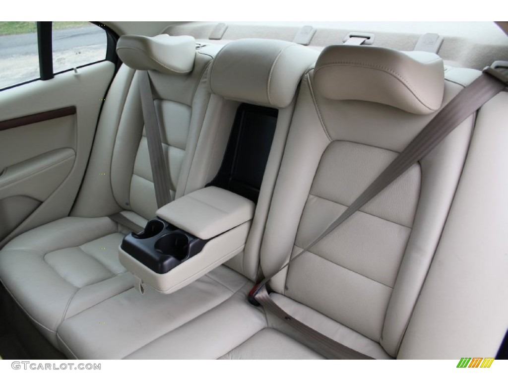 2010 S80 3.2 - Black / Sandstone photo #23