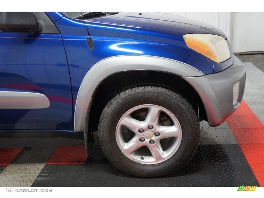 2002 RAV4 4WD - Spectra Blue Mica / Gray photo #39