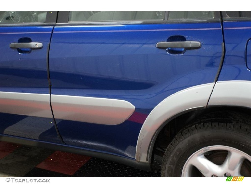 2002 RAV4 4WD - Spectra Blue Mica / Gray photo #55