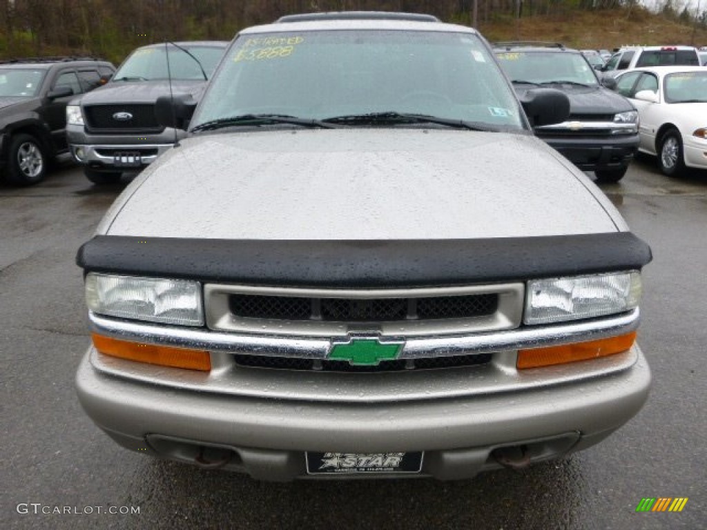 2004 Blazer LS 4x4 - Light Pewter Metallic / Graphite Gray photo #6