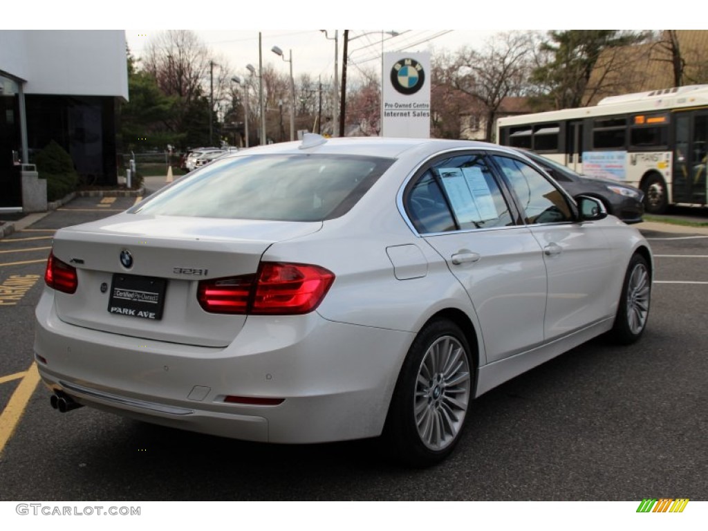 2013 3 Series 328i xDrive Sedan - Mineral White Metallic / Saddle Brown photo #3