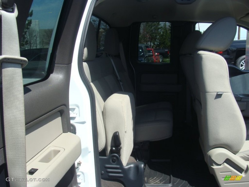 2010 F150 XL SuperCab 4x4 - Oxford White / Medium Stone photo #12