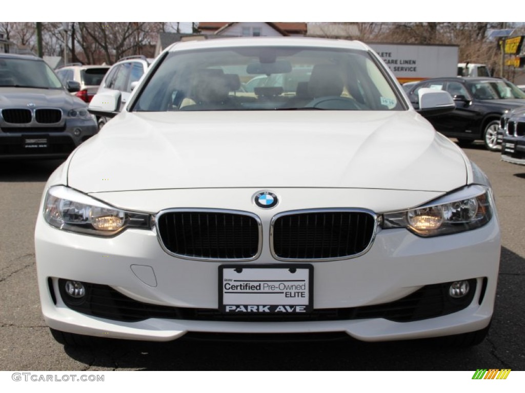 2015 3 Series 328i xDrive Sedan - Alpine White / Venetian Beige photo #8