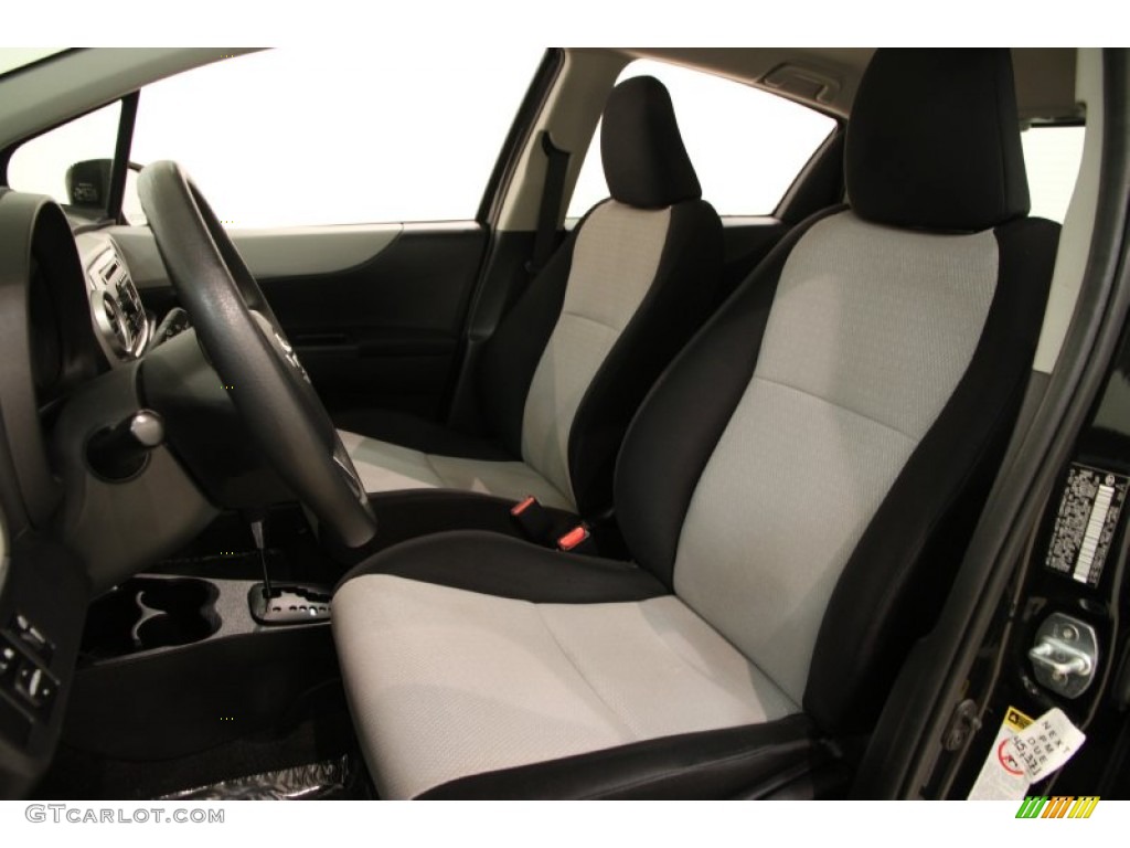 2013 Toyota Yaris LE 5 Door Front Seat Photo #103156694