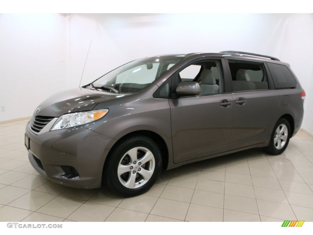 2012 Sienna LE - Predawn Gray Mica / Light Gray photo #3