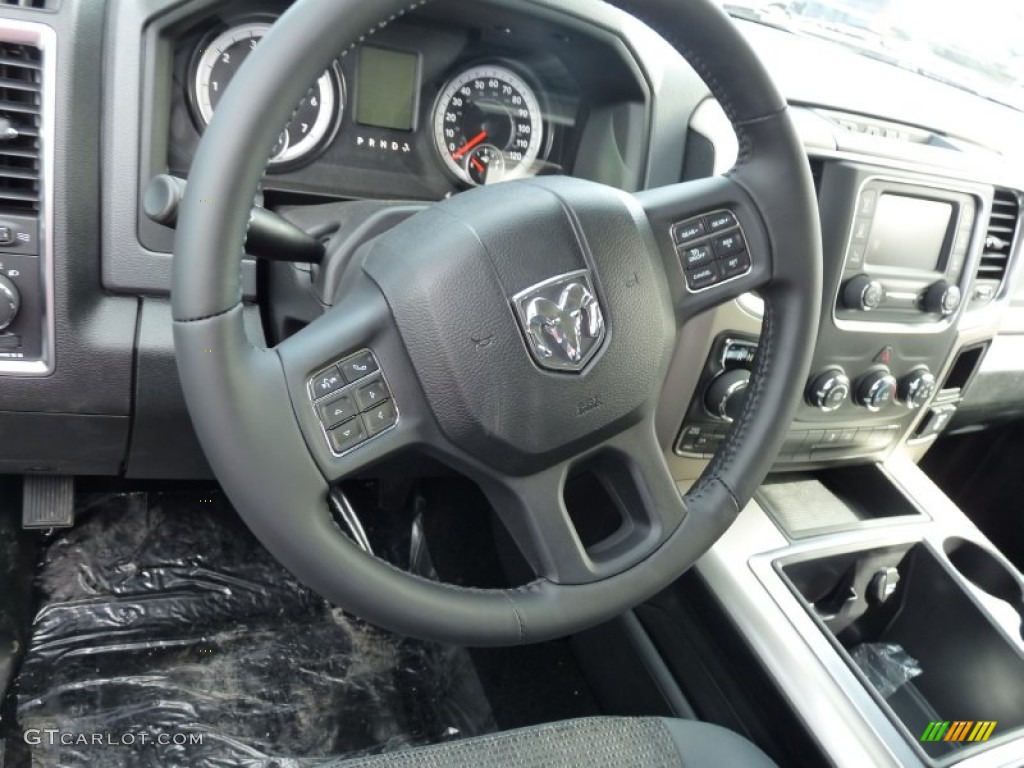 2015 Ram 1500 Big Horn Crew Cab 4x4 Black/Diesel Gray Steering Wheel Photo #103159715