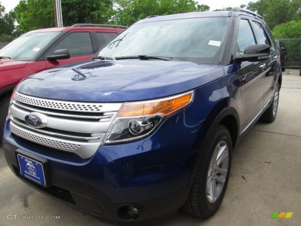 2015 Explorer XLT - Deep Impact Blue / Medium Light Stone photo #6