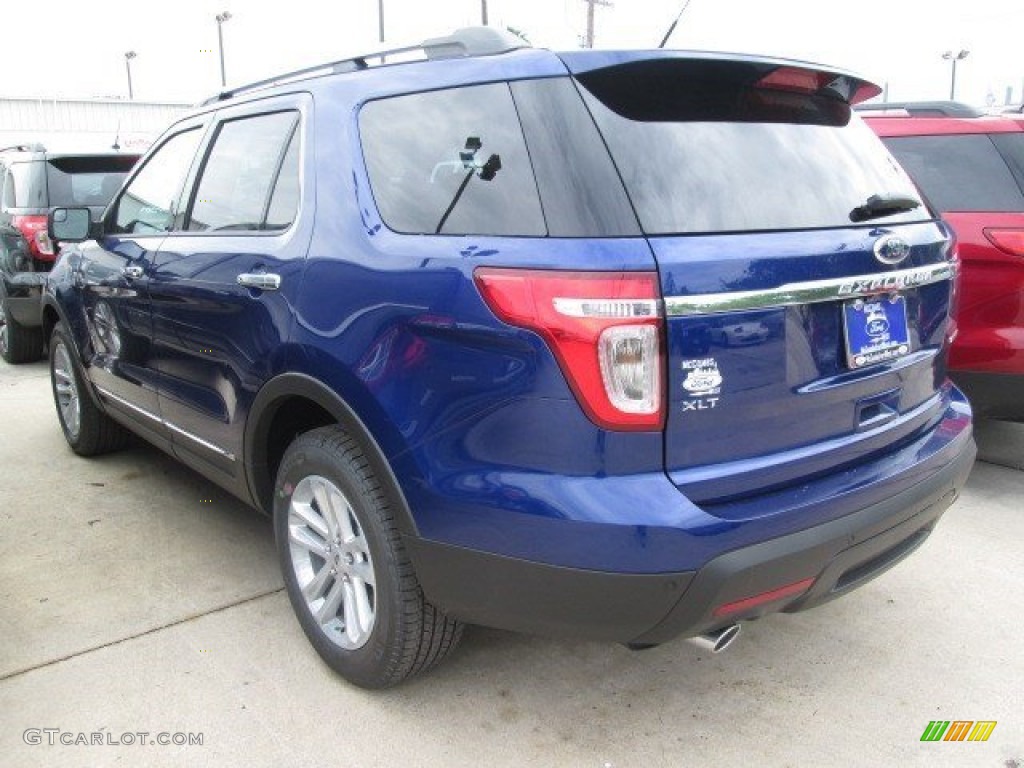 2015 Explorer XLT - Deep Impact Blue / Medium Light Stone photo #7